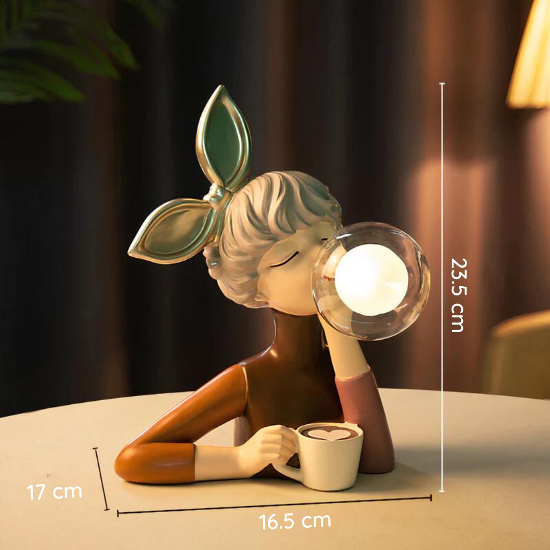 Artisan Sisters Bordlampe – Håndlaget Designerlampe i Tre & Tekstil | Elegant & Stemningsfull Belysning til Hjem & Kontor