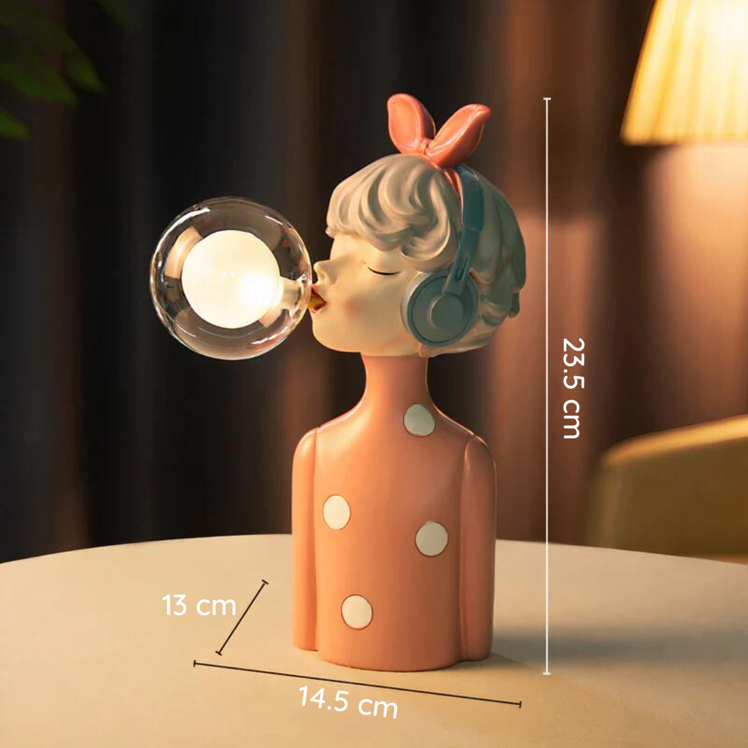 Artisan Sisters Bordlampe – Håndlaget Designerlampe i Tre & Tekstil | Elegant & Stemningsfull Belysning til Hjem & Kontor