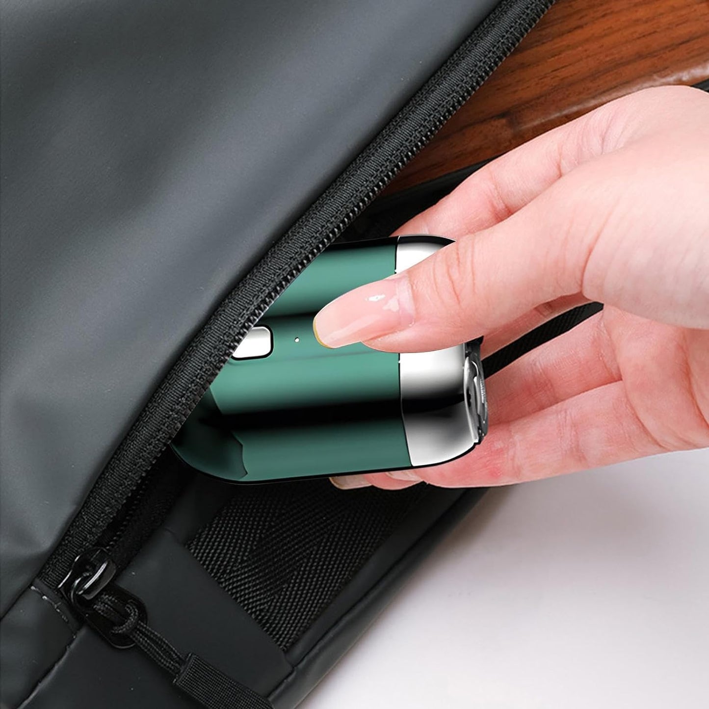 Mini Elektrisk Rakapparat for Menn | Vanntett, USB-Ladbar & Stille | Reisevennlig Håndholdt Barbermaskin med Hypoallergen Klinge