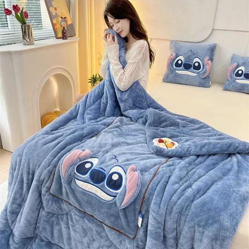 CozyNest - Teppe Med Pute