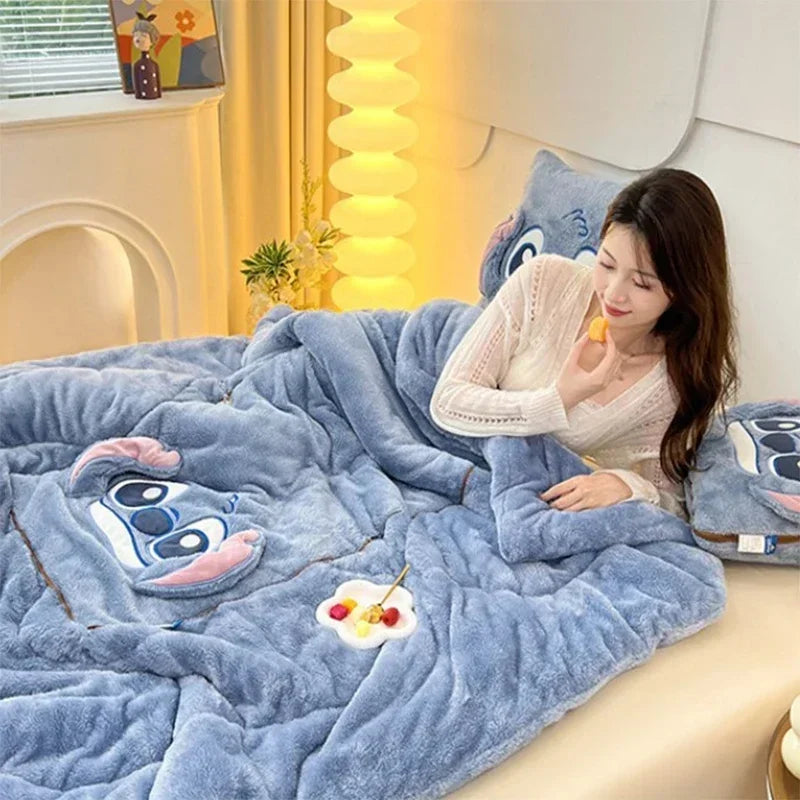 CozyNest - Teppe Med Pute