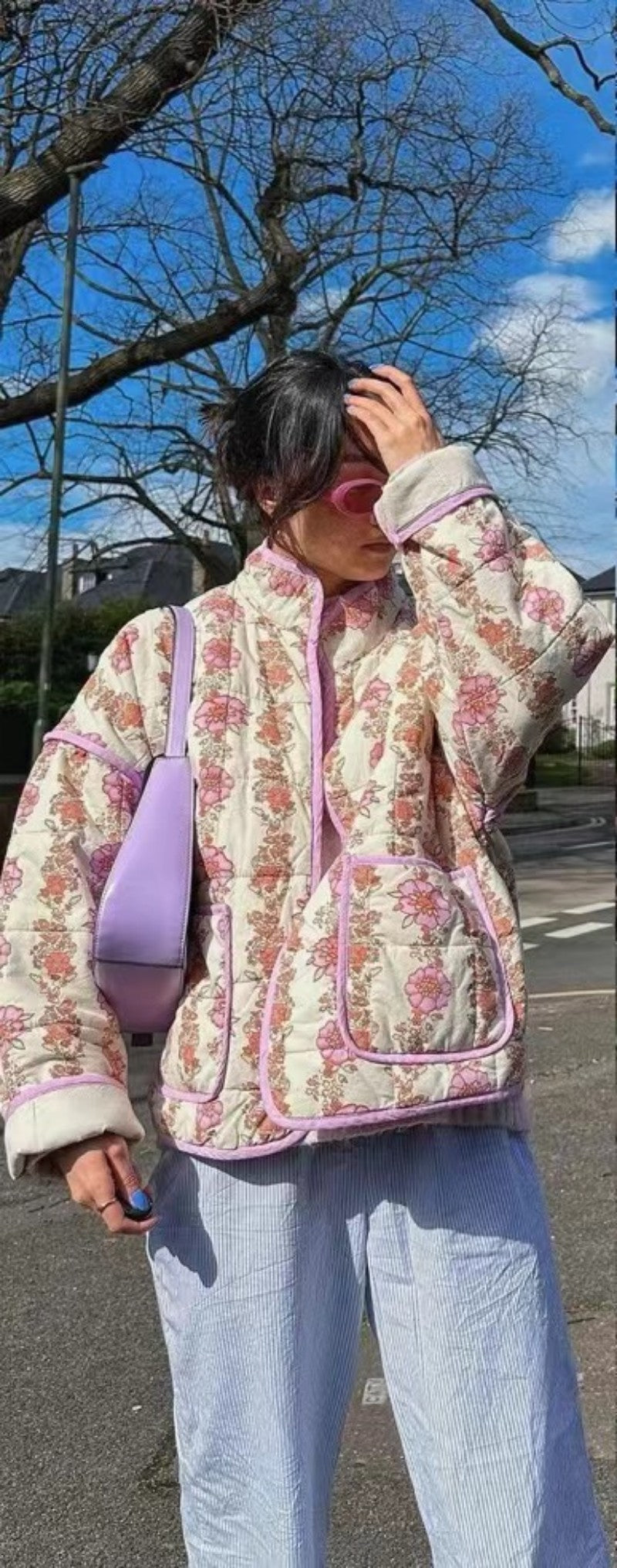Amelia™ - Blomstret vattert jakke