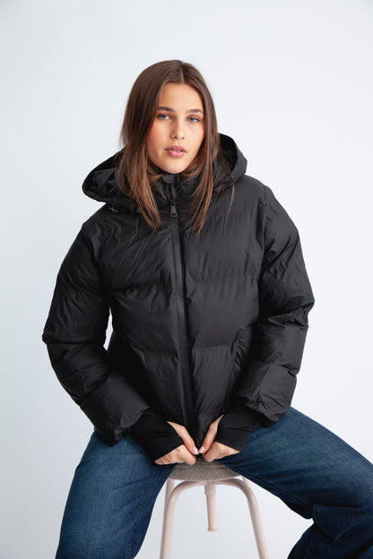 Fox C Puffer Jakke – Vanntett, Vattert og Oversized Boblejakke med Avtagbar Hette