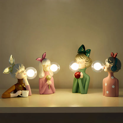 Artisan Sisters Bordlampe – Håndlaget Designerlampe i Tre & Tekstil | Elegant & Stemningsfull Belysning til Hjem & Kontor