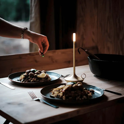 Nordisk™ Oppladbar Lysestake | Dimmbar og Bærbar Dekorbelysning med Rustikk Eleganse